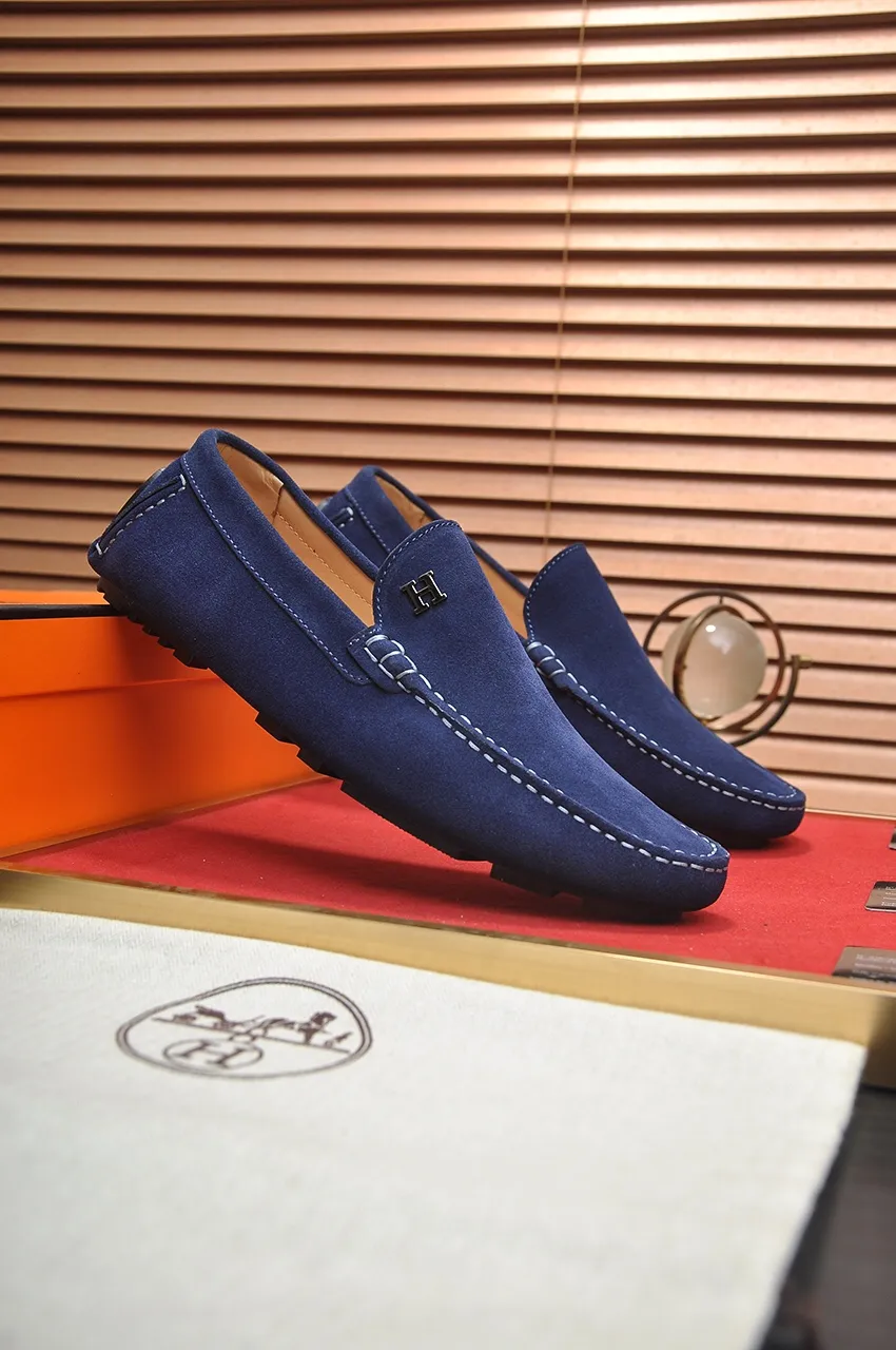 Men's shoes 💰420💶 Product trademark: Hermès "Hermès" beanie shoes. Regular size: 38-45 (45 customized, non-returnable). Product material: Selected first-layer calfskin upper + cowhide lining. Strong three-dimensional visual effect, original rubber outsole Color: 3⃣️colors available